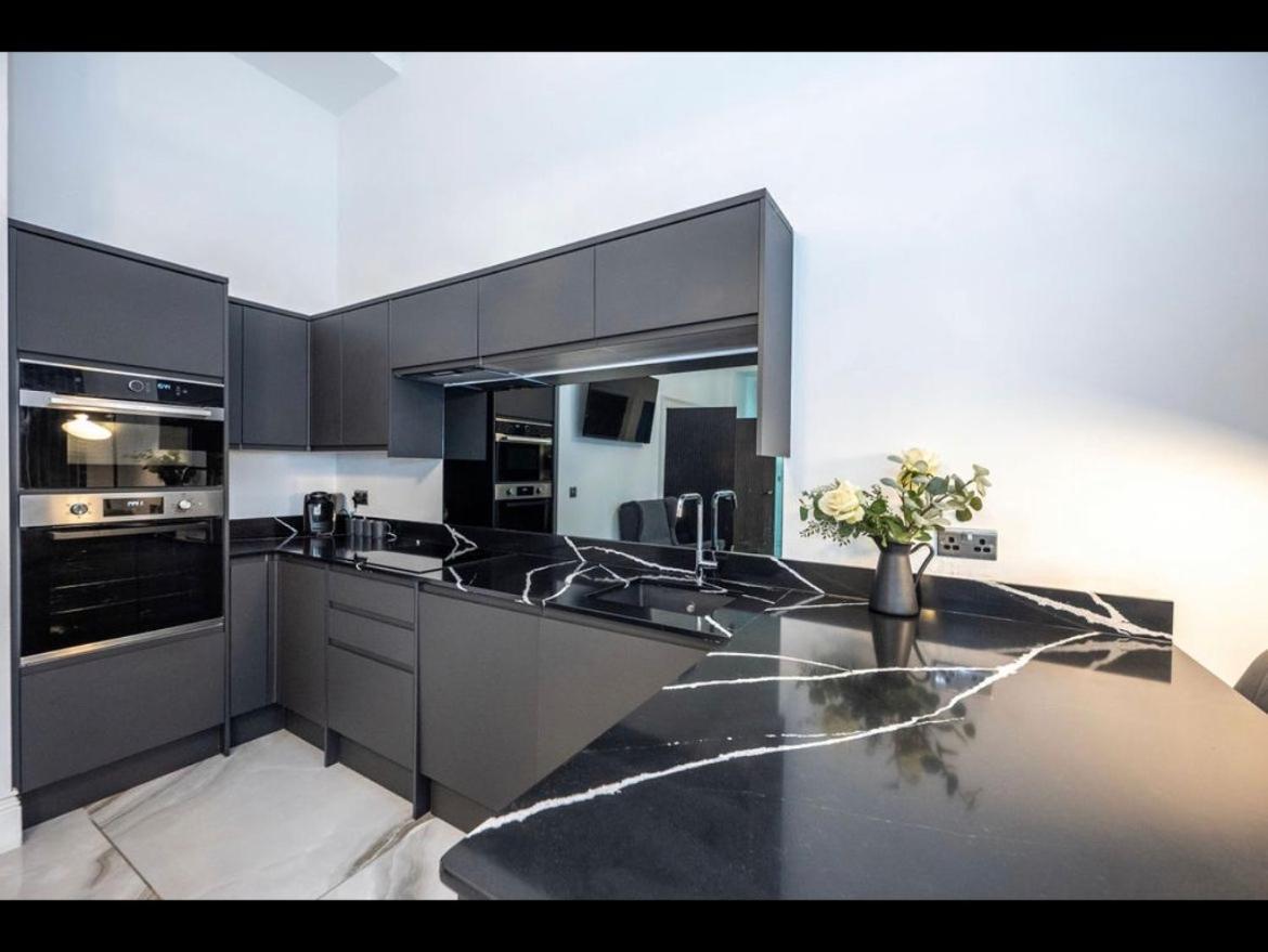 Royal Mile Edinburgh Boutique Apartment Extérieur photo